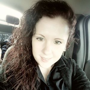 Meet your Posher, Cassandra